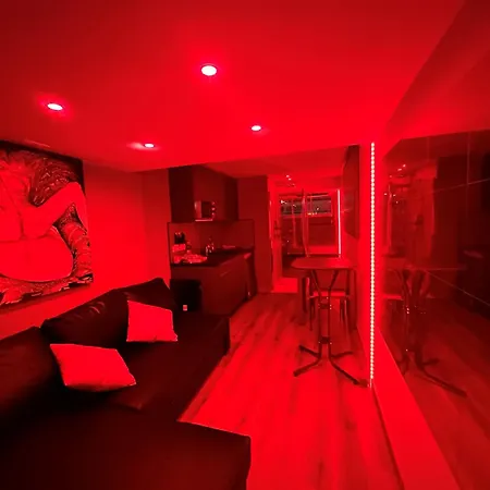 Coursives Red-light 107 Vue Agde