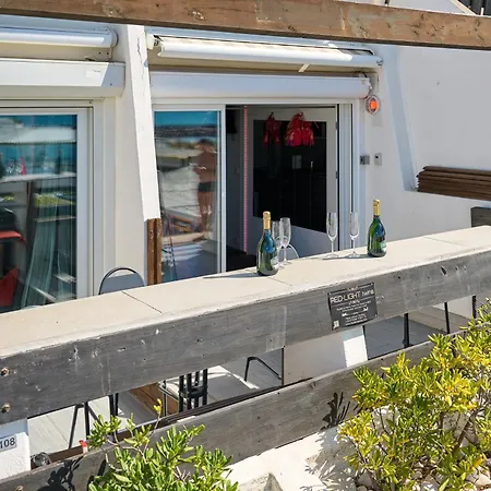 Coursives Red-light 107 Vue Apartman Agde